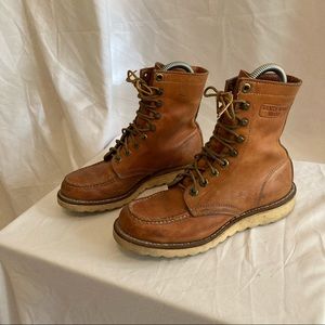 Vintage 1970s Santa Rosa Brand Tan Moccasin-toe Boots 7.5